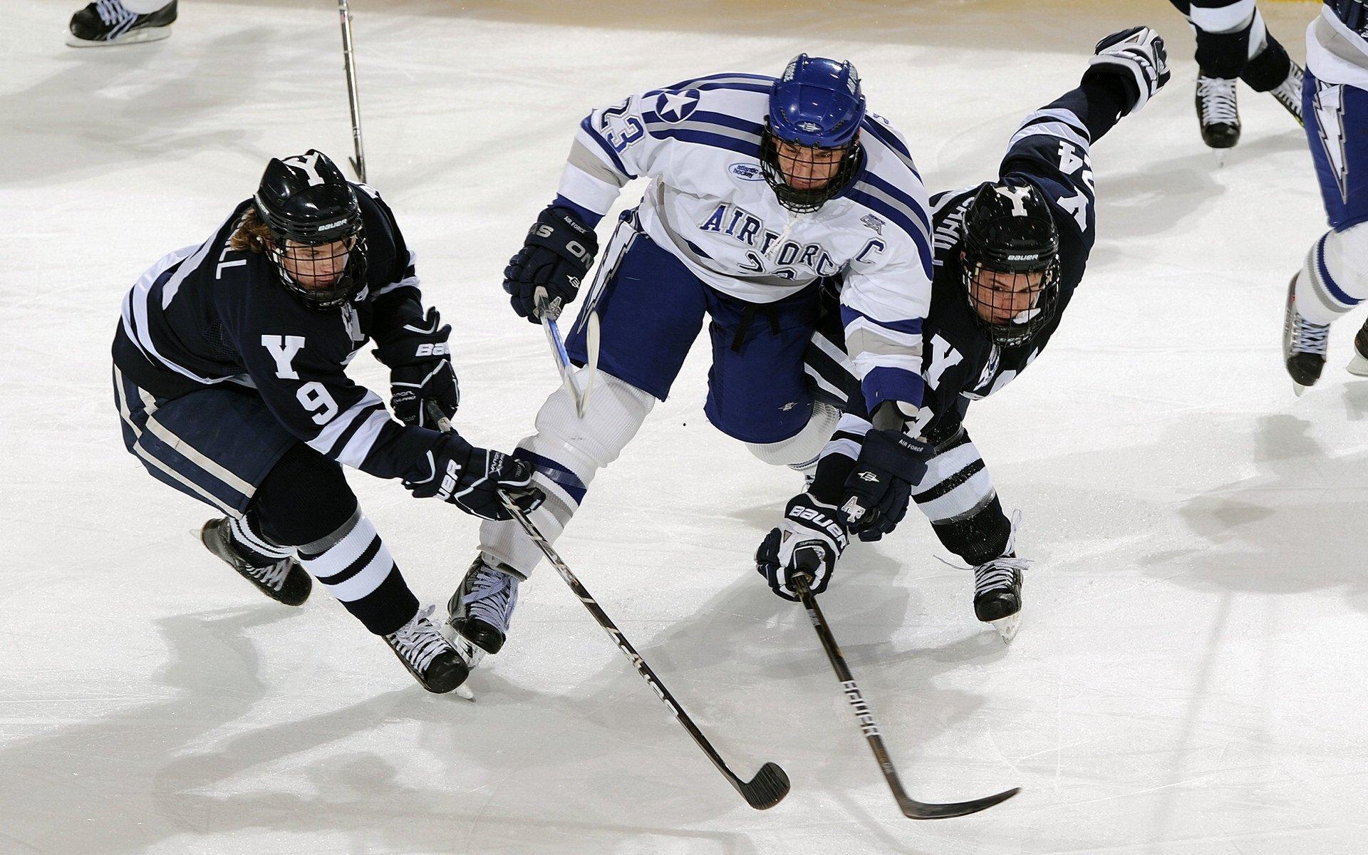 全球首届机器人足球世界杯落幕 科技与体育融合开启新纪元